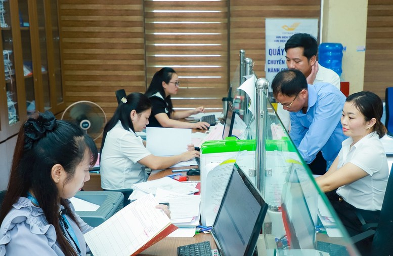 Chấm điểm, đánh giá viên chức hằng tháng hoặc hằng quý